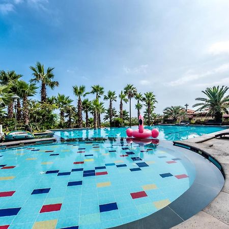 Palm Valley Resort Szogüpho Kültér fotó