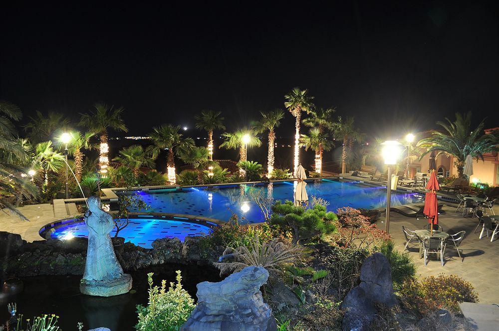 Palm Valley Resort Szogüpho Kültér fotó
