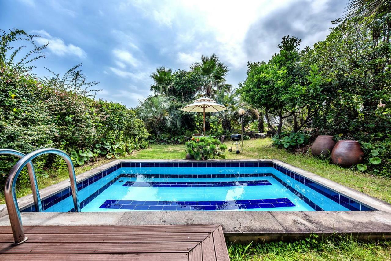 Palm Valley Resort Szogüpho Kültér fotó