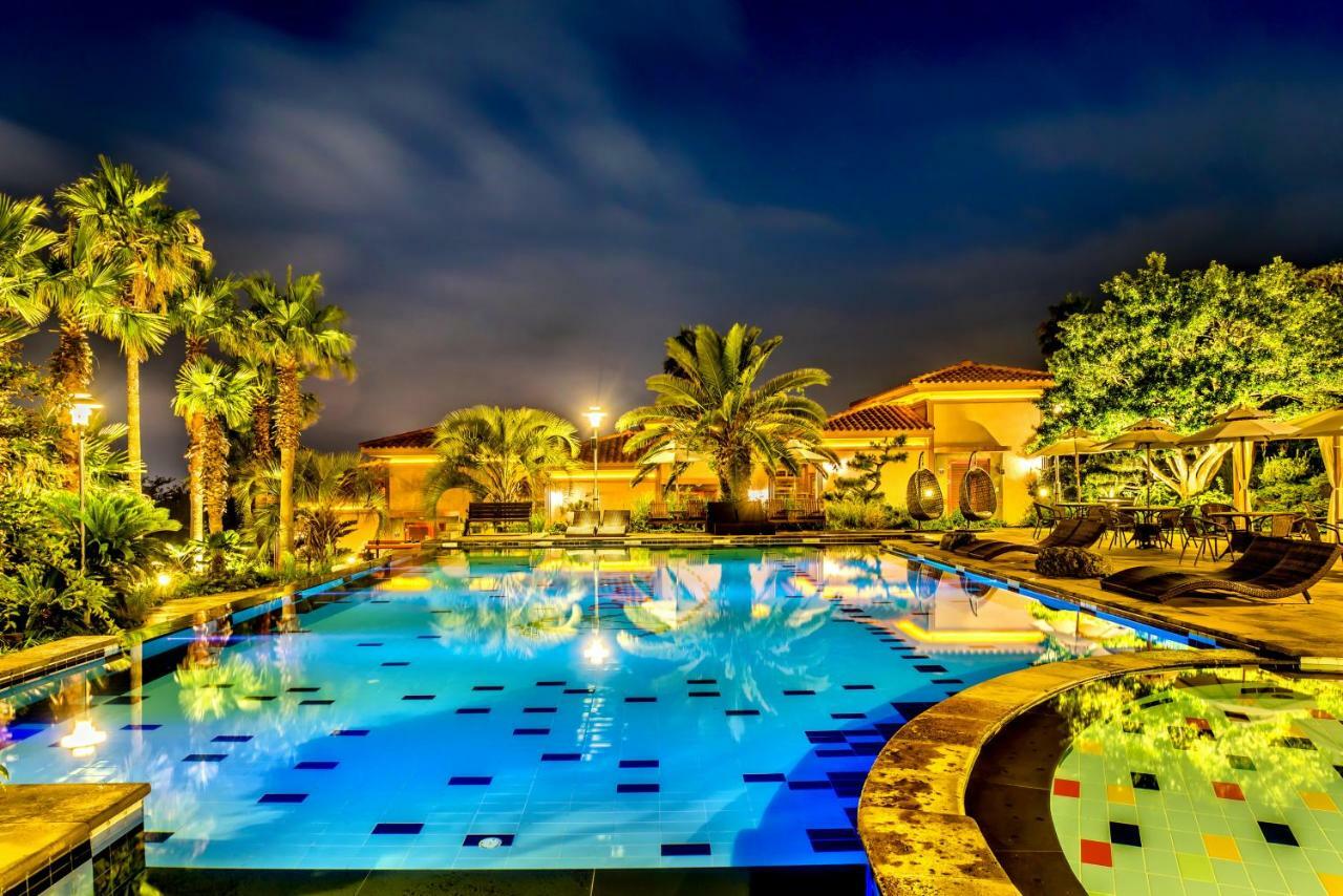 Palm Valley Resort Szogüpho Kültér fotó