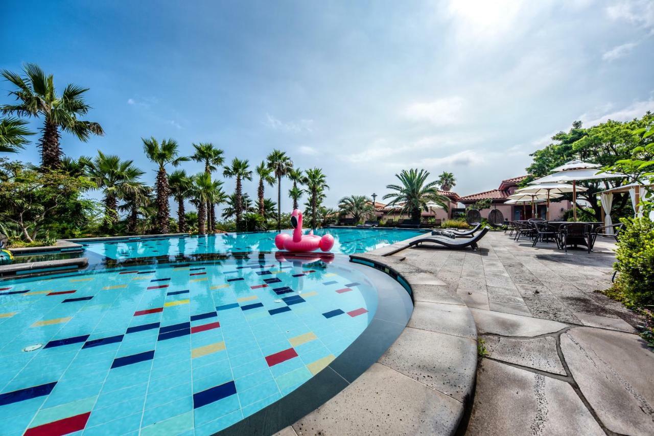Palm Valley Resort Szogüpho Kültér fotó