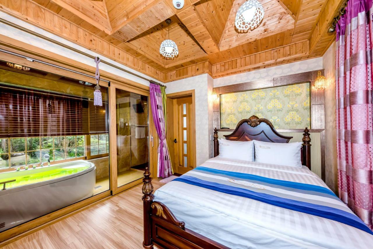 Palm Valley Resort Szogüpho Kültér fotó