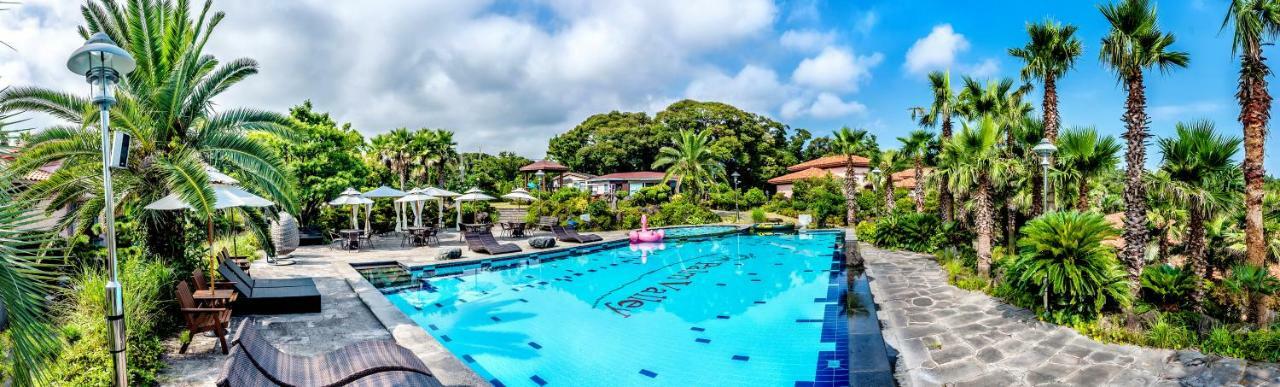 Palm Valley Resort Szogüpho Kültér fotó